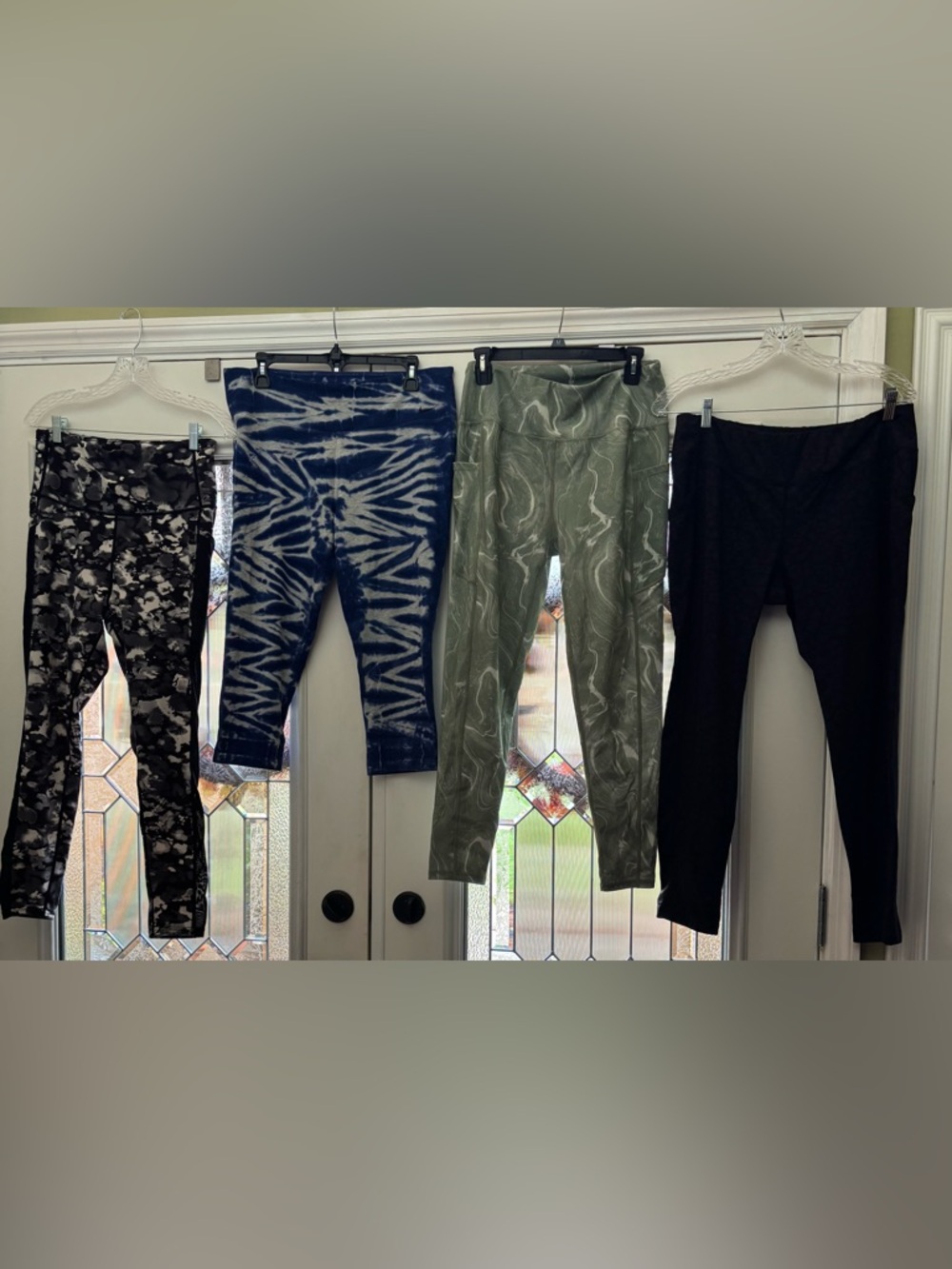Lot of 4 XL Like New Leggings/Yoga/Workout Pants- Nike, Avia, Earth Yoga, TKO